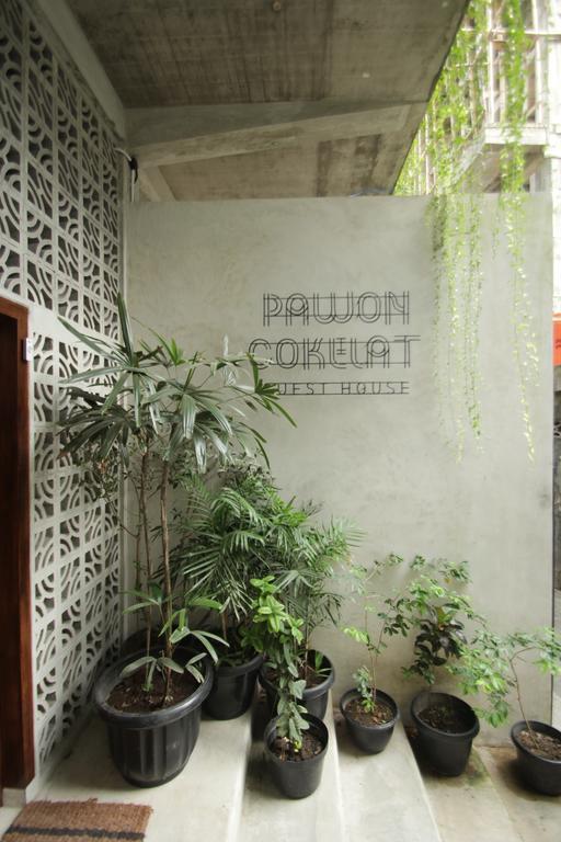 Pawon Cokelat Guesthouse Yogyakarta Exterior photo